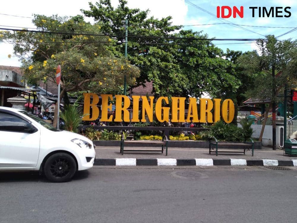 Warung Bu Masirah: Kenikmatan Kuliner Lokal yang Menggugah Selera di Cilacap
